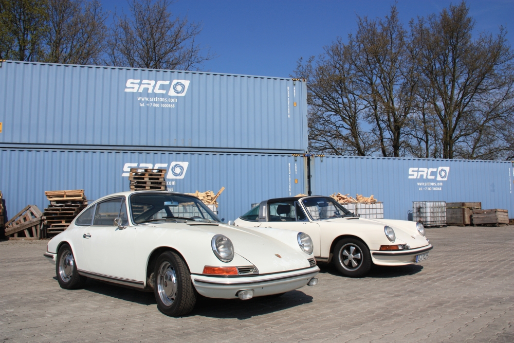 1965er Porsche 911 Coupé in hellelfenbein und 1972er Porsche 911 S 2.4 Targa